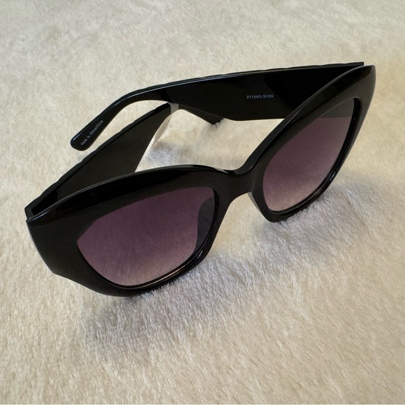 NWT ANTHRO Oversized Cat Eye Sunglasses (black) - Picture 6 of 8